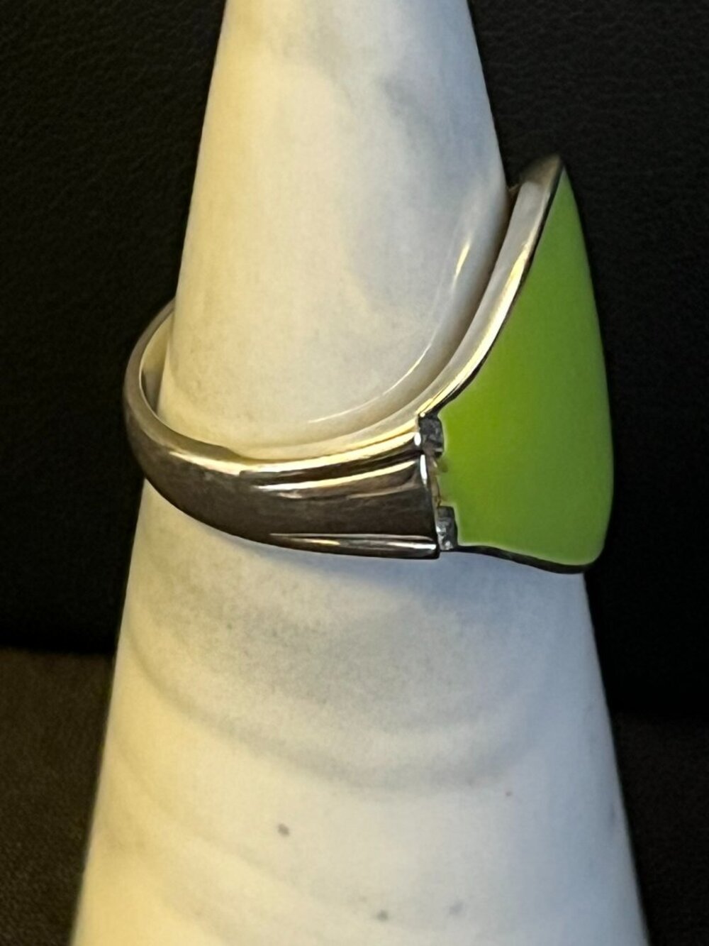 Sterling Silver Green Enamel Inlay Ring - Picture 3 of 9